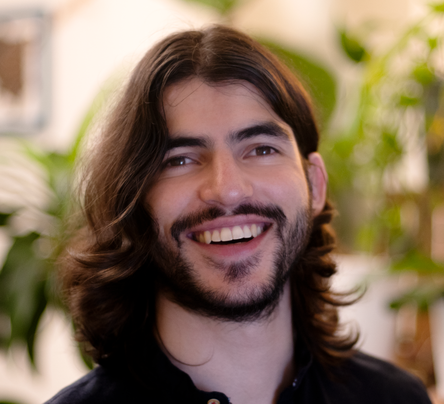 Dr. Rolando Masís-Obando